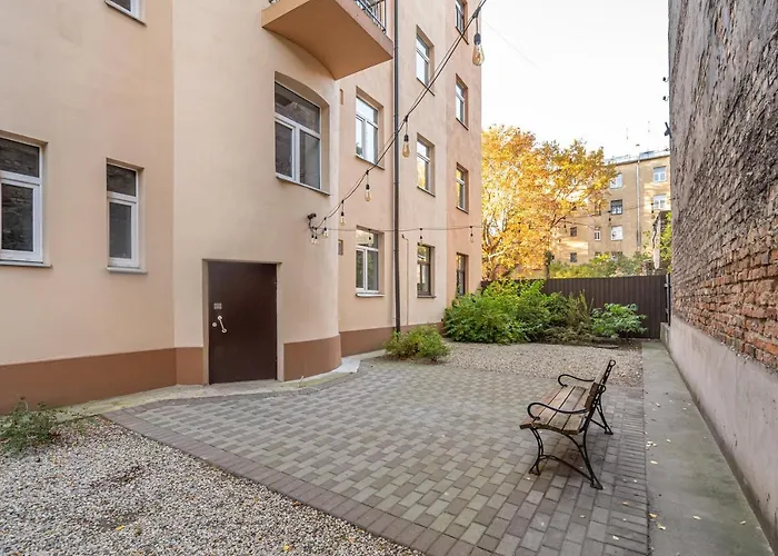 Stylish Latvian Classic 1-Bedroom Apartment Near City Center, Parks & Public Transport Links
